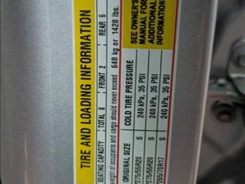 Used 2015 Chevrolet Suburban LT w/ Luxury Package AWD/4WD image 16