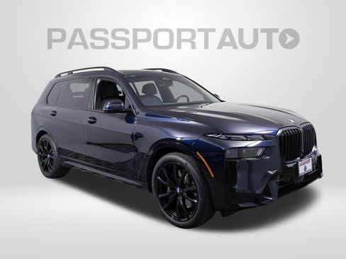 Used 2026 BMW X7 xDrive40i w/ M Sport Package AWD/4WD image 9