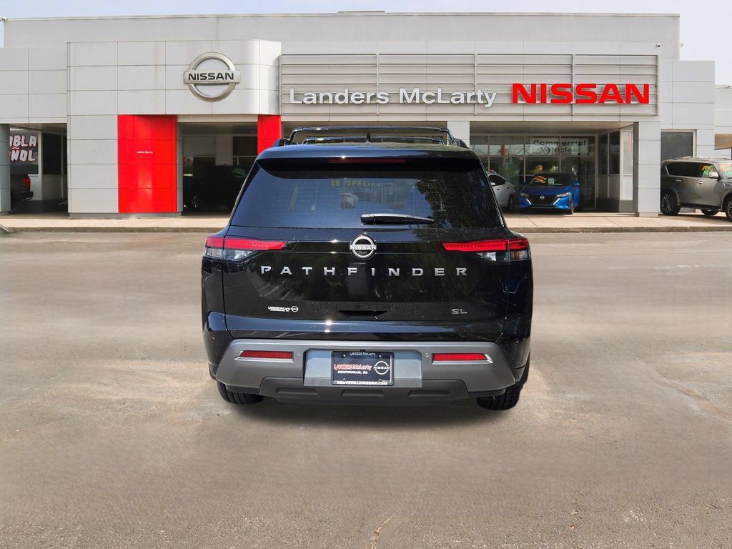 New 2026 Nissan Pathfinder SL FWD image 4