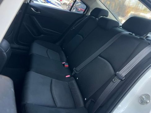 Used 2016 MAZDA MAZDA3 i Sport image 18