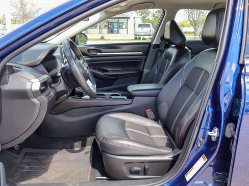 Used 2024 Nissan Altima 2.5 SR image 7