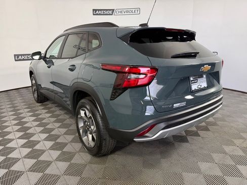 New 2026 Chevrolet Trax LT FWD image 4