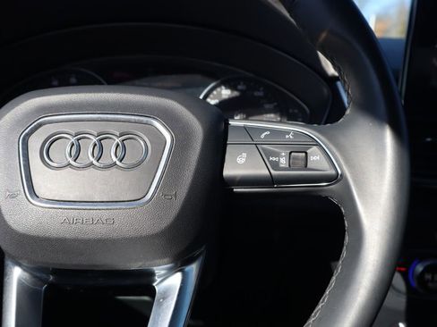 Used 2024 Audi Q5 2.0T Premium image 22