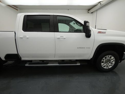 Used 2023 Chevrolet Silverado 2500 LT w/ Convenience Package AWD/4WD image 10