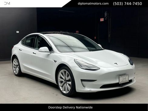 Used 2018 Tesla Model 3 Long Range image 8