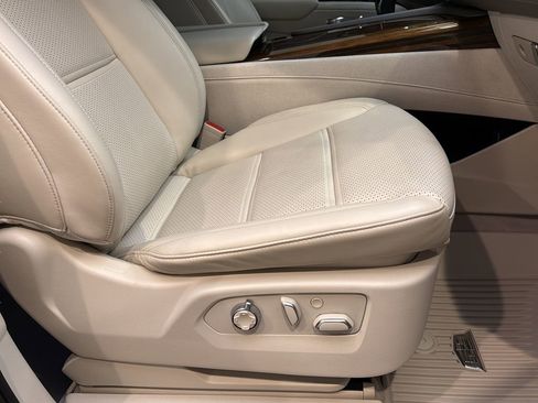 Used 2024 Cadillac Escalade Sport Platinum AWD/4WD image 20