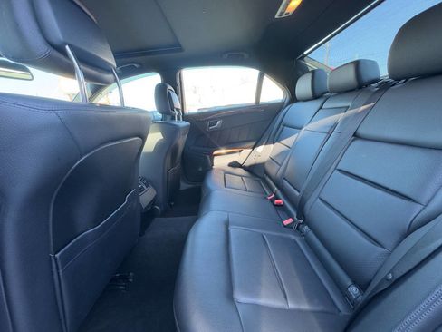 Used 2012 Mercedes-Benz E 350 4MATIC Sedan image 11