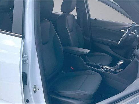 Used 2023 Buick Encore GX Preferred AWD/4WD image 31