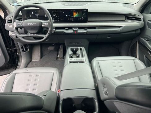 Certified 2024 Kia EV9 Wind image 15