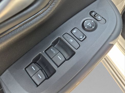 Certified 2024 Honda HR-V LX image 16