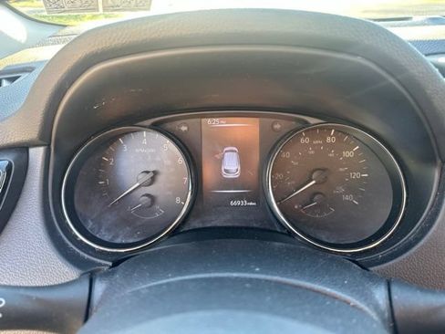 Used 2018 Nissan Rogue Sport S AWD/4WD image 12