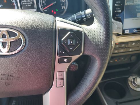 Used 2020 Toyota 4Runner Limited image 21