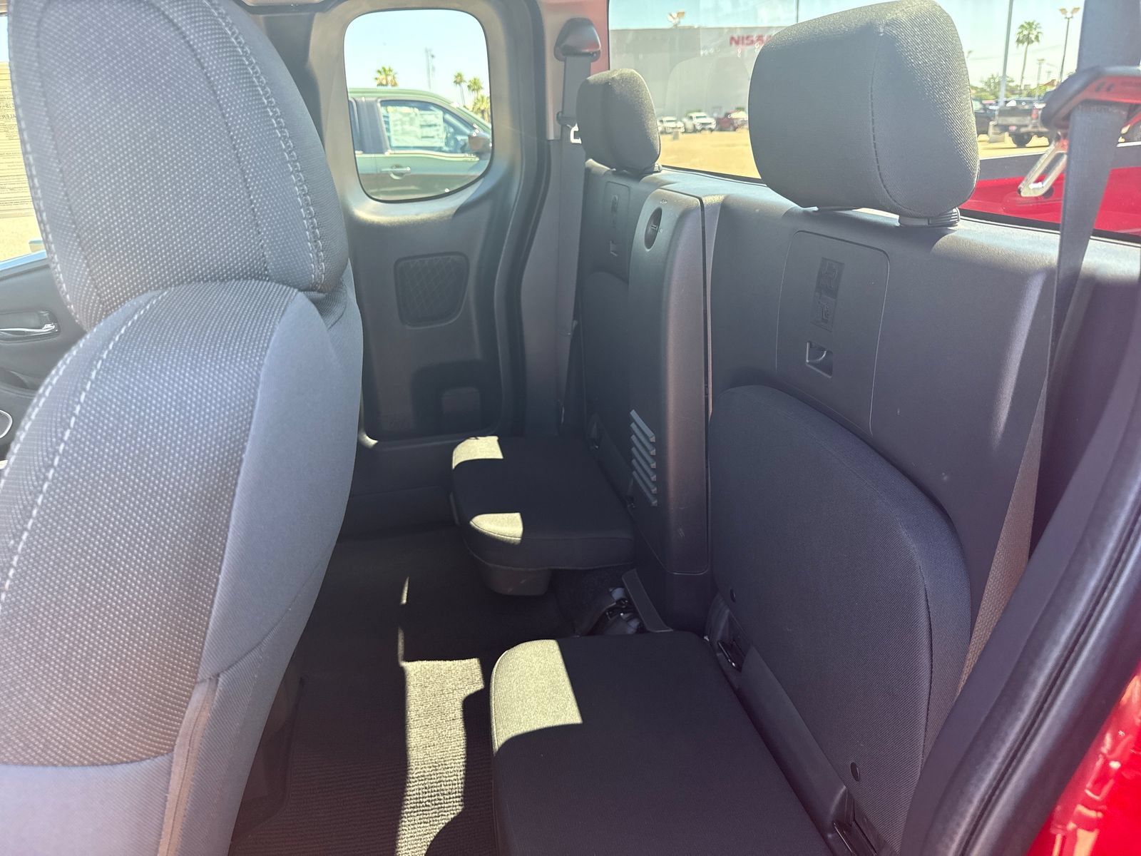 Used 2025 Nissan Frontier SV RWD image 24