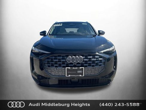 Certified 2025 Audi Q5 Premium w/ Premium Plus AWD/4WD image 2