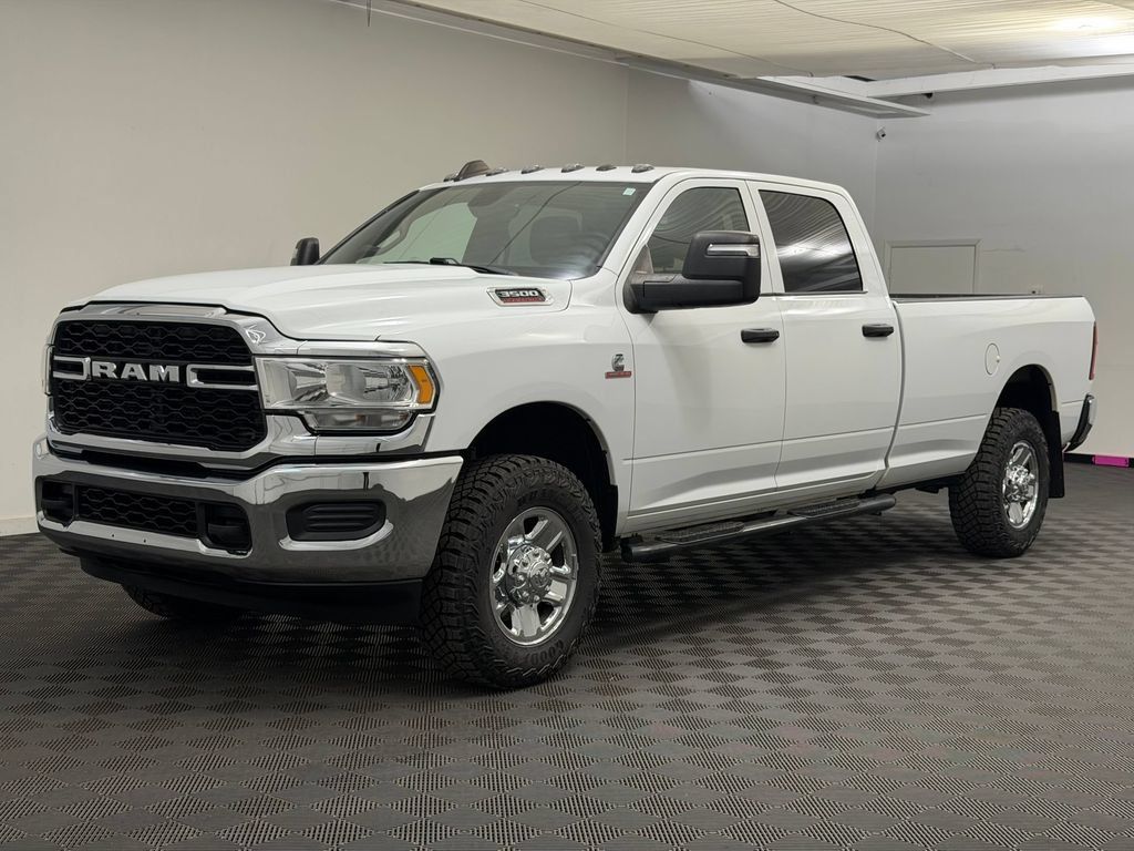 Used 2024 RAM 3500 Tradesman w/ Chrome Appearance Group AWD/4WD image 1