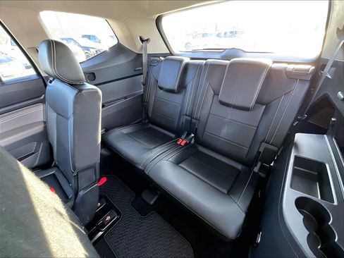 Used 2022 Volkswagen Atlas SE image 16
