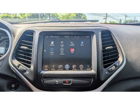 Used 2018 Jeep Cherokee Trailhawk w/ Comfort/Convenience Group image 26