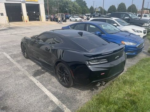 Used 2018 Chevrolet Camaro SS RWD image 7