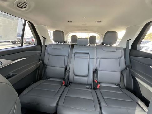 New 2026 Ford Explorer Active w/ Active Comfort Package image 22