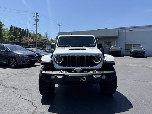 Used 2024 Jeep Wrangler Unlimited Rubicon 392 AWD/4WD image 2