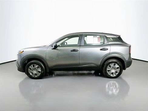 Used 2025 Nissan Kicks S image 5
