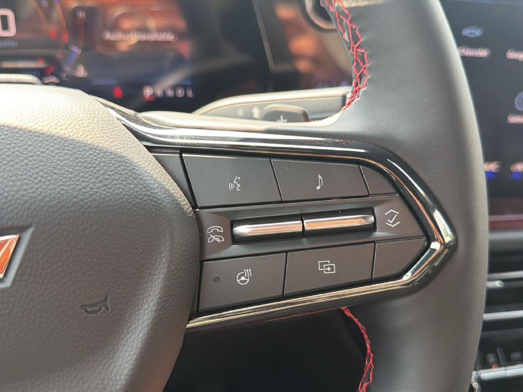 New 2026 Chevrolet Traverse RS w/ LPO, Cargo Package FWD image 17
