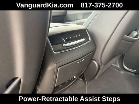 Used 2025 Cadillac Escalade Premium Luxury Platinum RWD image 27