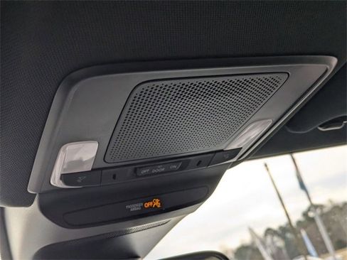 Used 2025 Honda HR-V Sport image 22