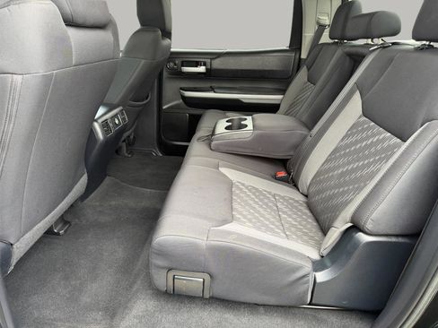 Used 2018 Toyota Tundra SR5 w/ SR5 Upgrade Package image 29