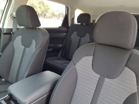 Used 2023 Kia Sorento LX FWD image 23