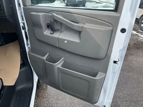New 2025 Chevrolet Express 2500 w/ Driver Convenience Package RWD image 19