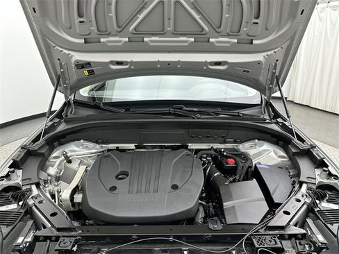 Certified 2023 Volvo XC60 B5 Plus w/ Climate Package image 26