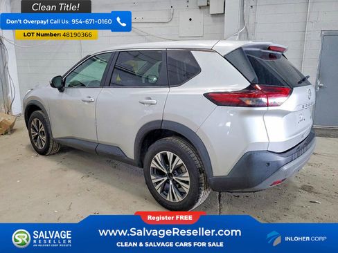 Used 2022 Nissan Rogue SV FWD image 3