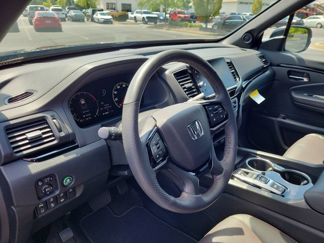 Certified 2024 Honda Ridgeline Black Edition image 13