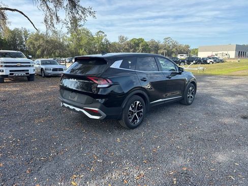 Used 2023 Kia Sportage EX image 5