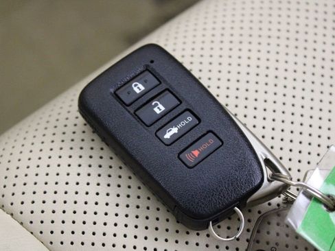 Used 2014 Lexus ES 350 w/ Ultra Luxury Package image 27