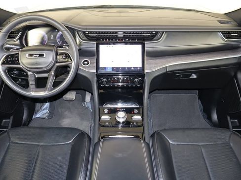 Used 2023 Jeep Grand Cherokee L Overland AWD/4WD image 8