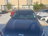 Used 2017 Jeep Cherokee Latitude image 3