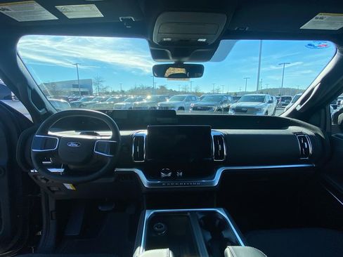 New 2026 Ford Expedition Max Platinum w/ Stealth Appearance Package image 23