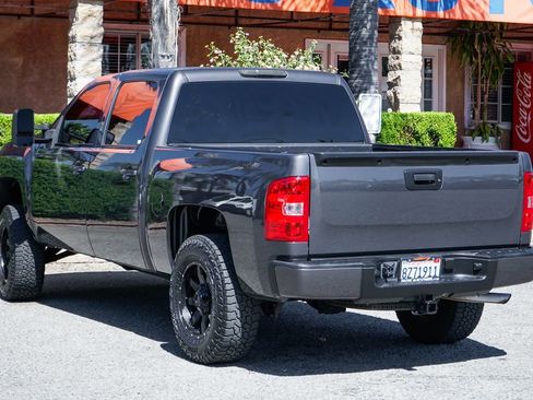 Used 2010 Chevrolet Silverado 1500 LT w/ Regional Value Package image 6