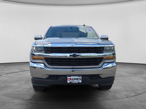 Used 2017 Chevrolet Silverado 1500 LT AWD/4WD image 4