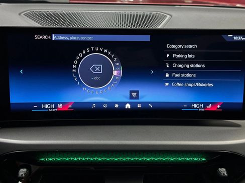 Used 2025 BMW 230i xDrive Coupe image 33