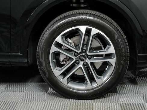 Certified 2025 Audi Q5 Premium w/ Convenience Package image 38