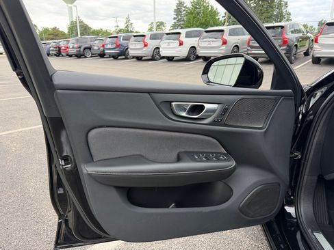 Used 2024 Volvo S60 B5 Plus w/ Climate Package AWD/4WD image 7