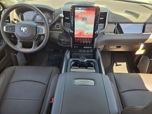 New 2025 RAM 2500 Limited image 22