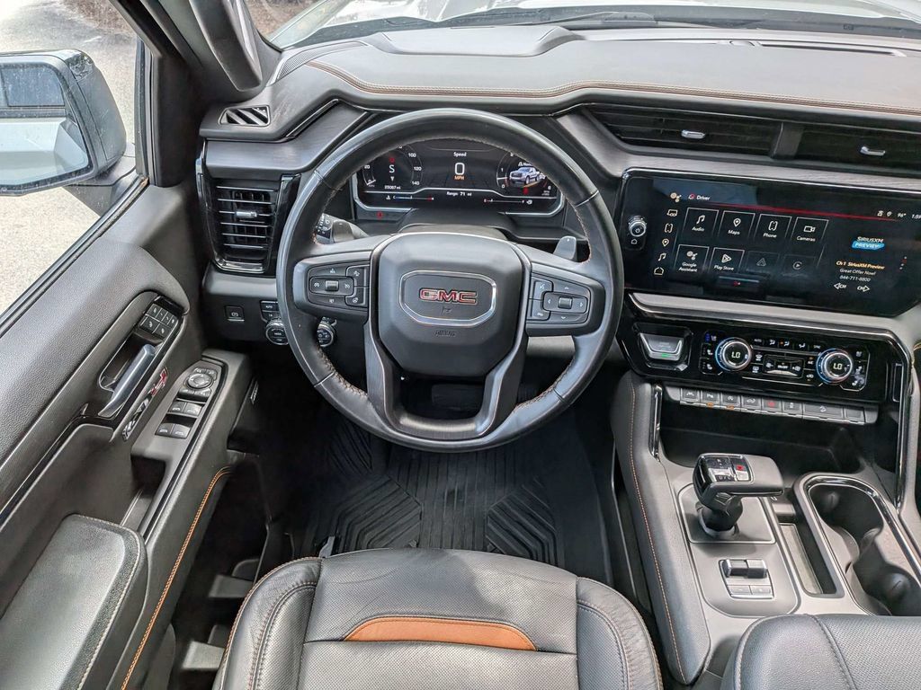 Used 2024 GMC Sierra 1500 AT4 w/ AT4 Premium Package AWD/4WD image 16