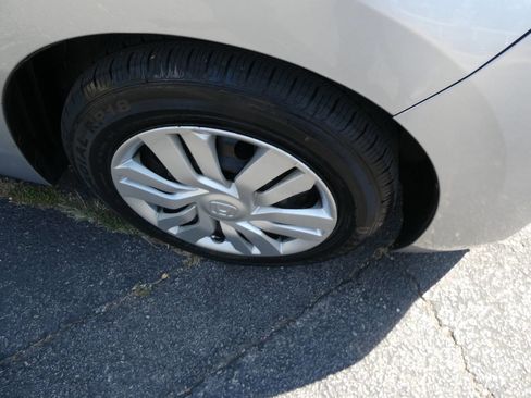 Used 2015 Honda Fit LX image 23