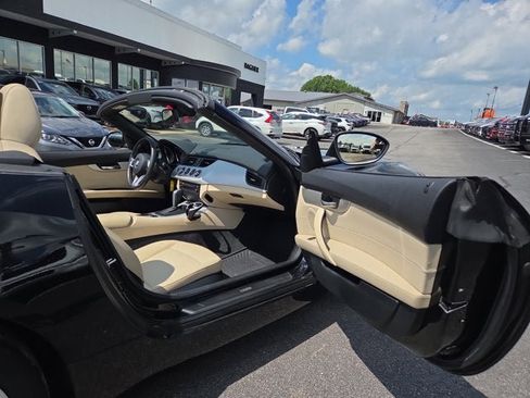 Used 2009 BMW Z4 sDrive30i RWD image 13