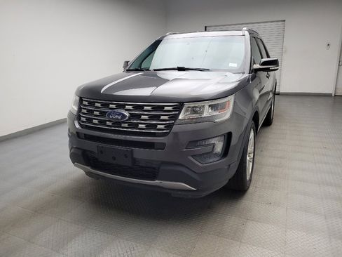 Used 2016 Ford Explorer XLT w/ Equipment Group 202A AWD/4WD image 15