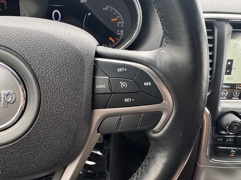 Used 2018 Jeep Grand Cherokee Altitude AWD/4WD image 28